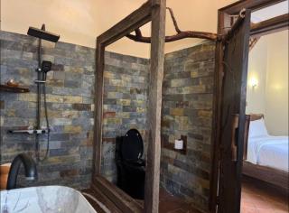 La Roza Resort Masaka - 4