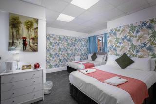 The Beachfront Hotel - 7