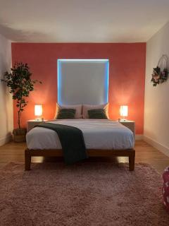 Lux Retreat with Pool Near Beach - Fort Lauderdale - 9
