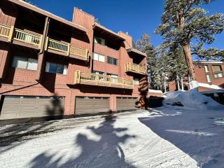 Modern Cabin for Family of 8 - Near Slopes & Canyon Lodge - 8