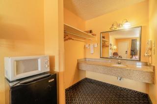OYO Budget Inn Falfurrias Hwy 281 - Falfurrias - 9