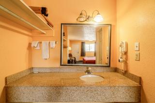 OYO Budget Inn Falfurrias Hwy 281 - Falfurrias - 5
