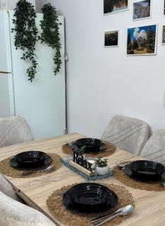 Cozy Apartment near City Center - 5