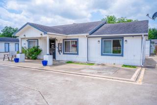 OYO Budget Inn Falfurrias Hwy 281 - Falfurrias - 1