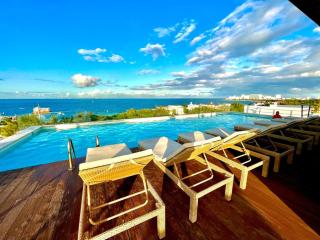 Beautiful Loft in In front of Tortugas Beach - 0
