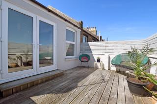 Coastal Retreat with Town views in Historic Hastings - Hastings - 8