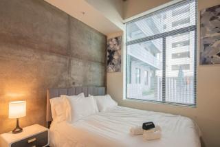 Stylish 2BD - CDT - Gym, Pool, Parking - Sleep 8 - Phoenix - 5