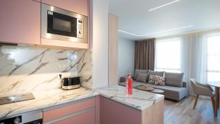 Pink Holiday Apartment - Burgas - 8