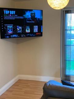 Two Bed Flat By The Beach No Parties No Events - 2