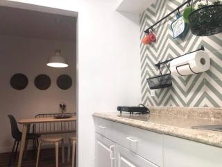 2 Bedroom Apartment (Free Reserved Parking) (1D) - Miami - 5