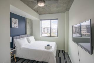 Spacious 2BD - Central DT- Gym, Pool, Parking Sleep8 - Phoenix - 5