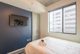 Relaxing 2BD - Central Downtown - Gym, Pool, Parking - Phoenix - 4