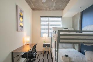 Relaxing 2BD - Central Downtown - Gym, Pool, Parking - Phoenix - 2