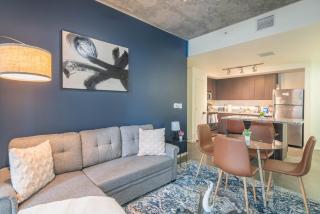 Charming 2BD - Central Downtown - Gym, Pool, Parking - Phoenix - 8