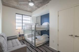 Charming 2BD - Central Downtown - Gym, Pool, Parking - Phoenix - 1