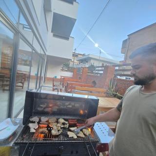 Lazy Roo Hostel Saranda - 3