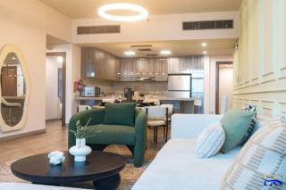 Le Chateau - Stylish 2bed in JLT, Lake View - 0