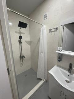 Guest House Top Floor - 1