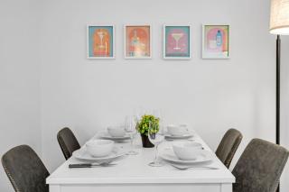 Cozy Condo Near Restaurant TTC - 2