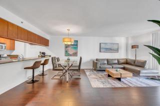 Relaxing 1-Bed Condo With City Views in Brickell Key - Miami - 5