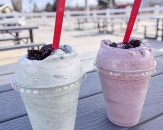 Updated Yacht Drive Town Home 952 1 - 1