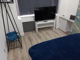 The Grand Four Bed Getaway Sleeps 9 Free parking - Birmingham - 5