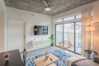 Adorable 1BD - Central Downtown - Gym, Pool, Parking - Phoenix - 4