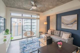 Adorable 1BD - Central Downtown - Gym, Pool, Parking - Phoenix - 3