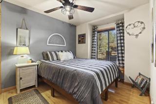 Wandering Elk Cabin - 1