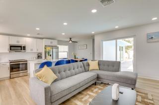 3 Mi to Beach Modern Retreat in Largo! - 6