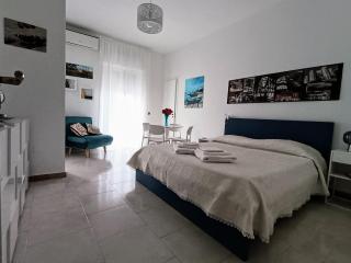 ROUTE 96 Guest House - Modugno - 9