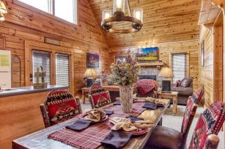 Cubs Cozy Den by Avada Properties - Sevierville - 9