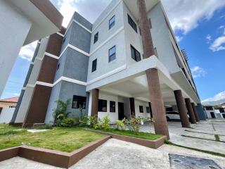 Modern 1BR Apt with quick Walk to Sovereign - Kupuis - 0