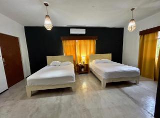 Private 3 Floors Building - 1