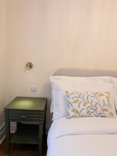 Mayfair Galleria LV 8 - 5