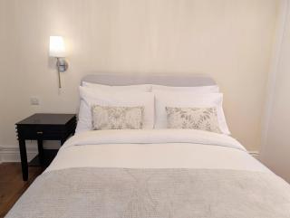 Mayfair Galleria LV 8 - London - 1