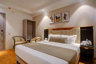 IVA Premium by UV Hotels - Free Airport Pickup or Drop - 1