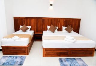 Liyon Hotel - 3