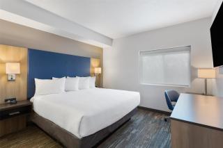 Best Western Plus Landmark Hotel - 1