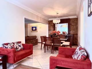 Ocean View Apartment in Downtown BC for Families! - Balneário Camboriú - 6