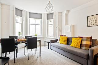 The Sant Bank, comfortable contractors stay, secured parking INCLUDED, 1 bed, sleep up to 4, modern, central, near beach - 2