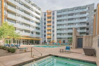 Beautiful 1BD - Central Downtown -Gym, Pool, Parking - Phoenix - 4