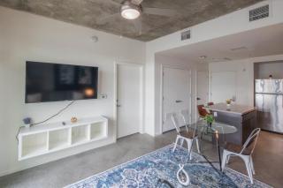Stylish 1BD - Central Downtown - Gym, Pool, Parking - Phoenix - 7