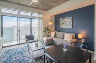 Unique 1BD -Central Downtown - Gym, Pool, Parking - Phoenix - 8