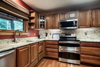 Black Bear Lookout by Avada Properties - Townsend - 3
