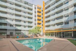 2BR Roosevelt Row Gym Pool Parking Sleeps 8 - Phoenix - 6