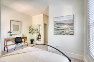 Stay Portland Collection - La Casa Burnside - Local Eateries, Shops, and Bars - Portland - 6