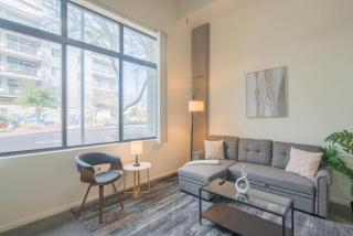 Serene 1BD - Central DT - Gym, Pool, Parking, W-D - Phoenix - 8