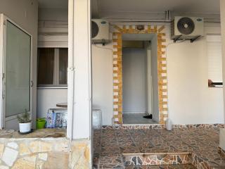 Charming Stone-Wall Apartment Near Mytilene Center - 5