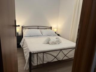 Charming Stone-Wall Apartment Near Mytilene Center - 1